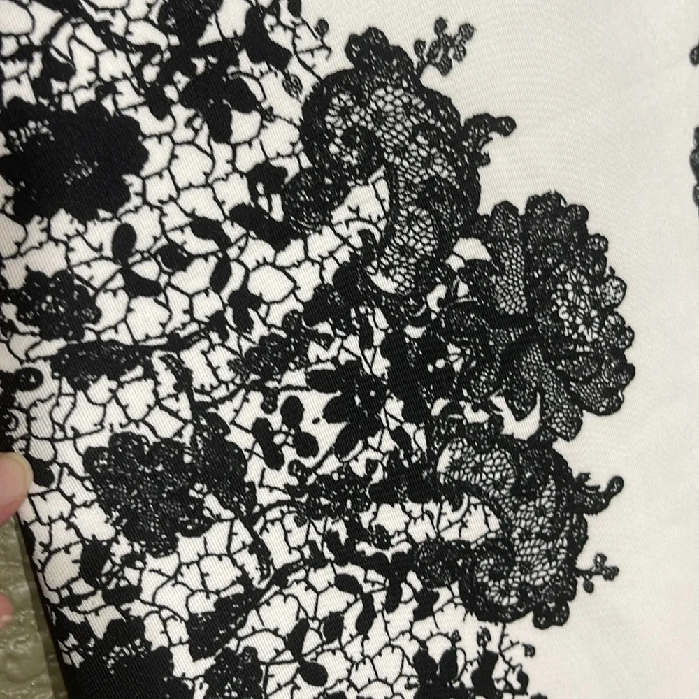 B. Darlin Lace Print BodyCon Dress - Picture 5 of 10